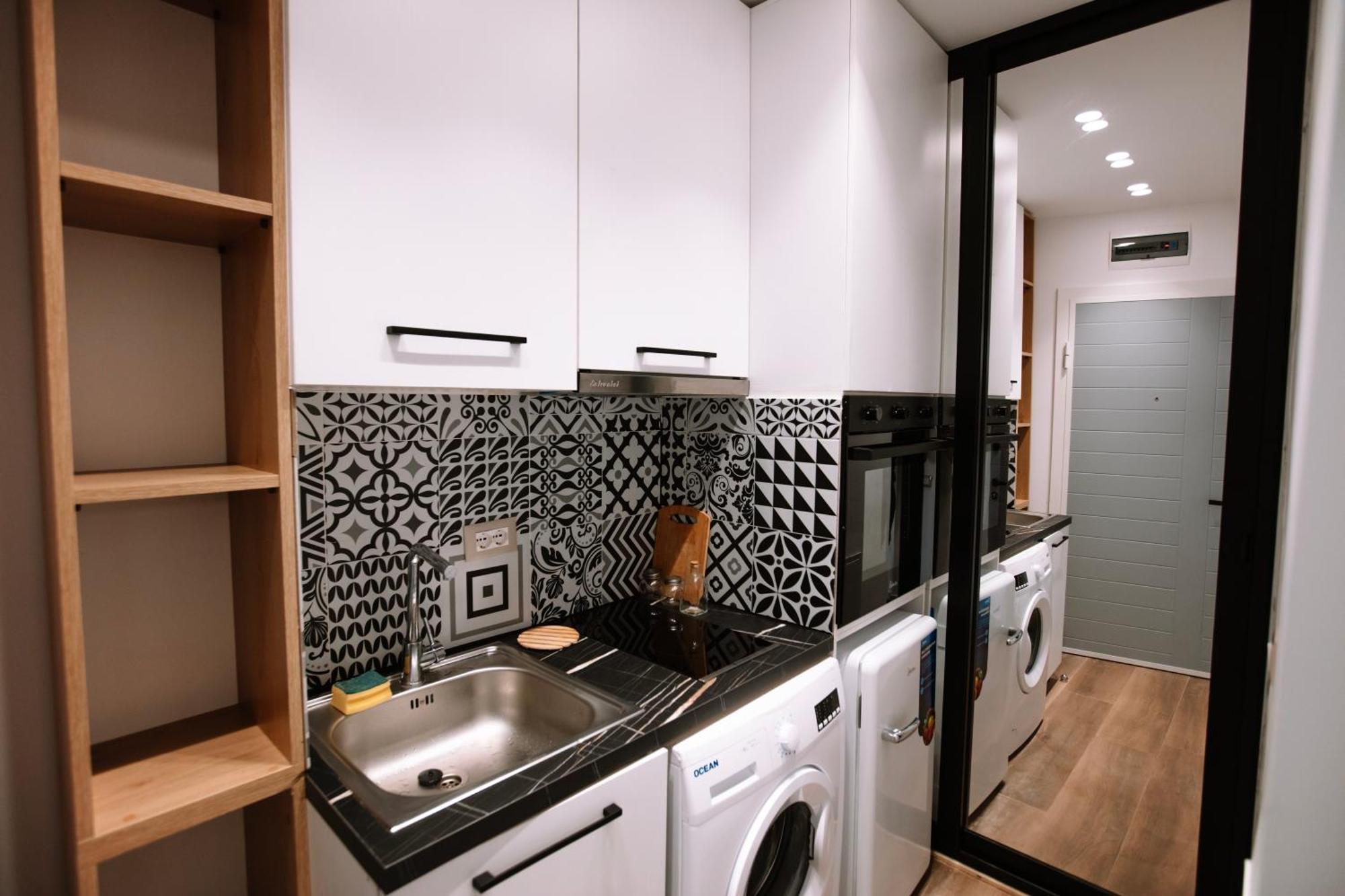 Barrikada Str Modern Apartments - The Nest Tirana Exterior foto