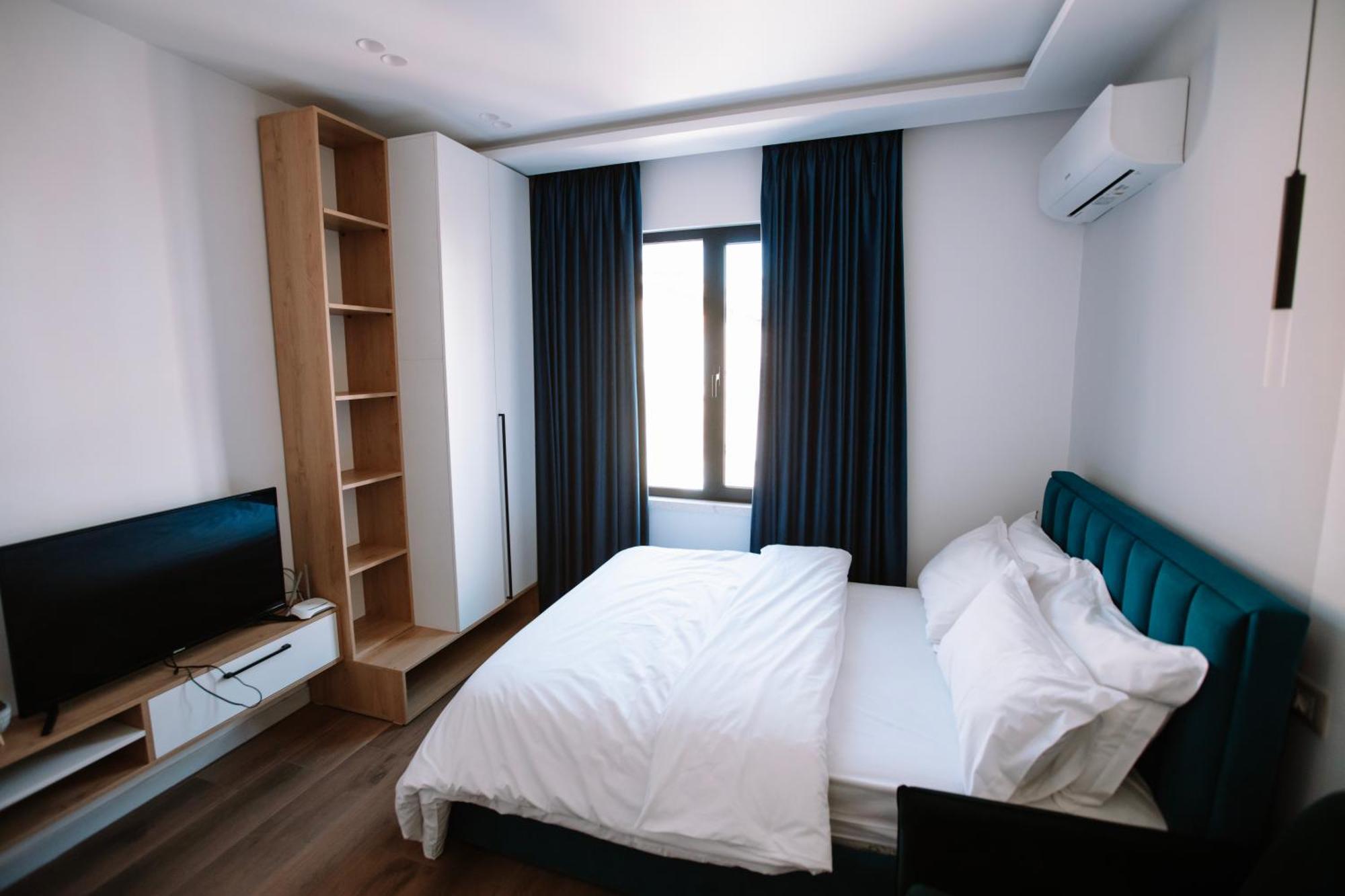Barrikada Str Modern Apartments - The Nest Tirana Exterior foto