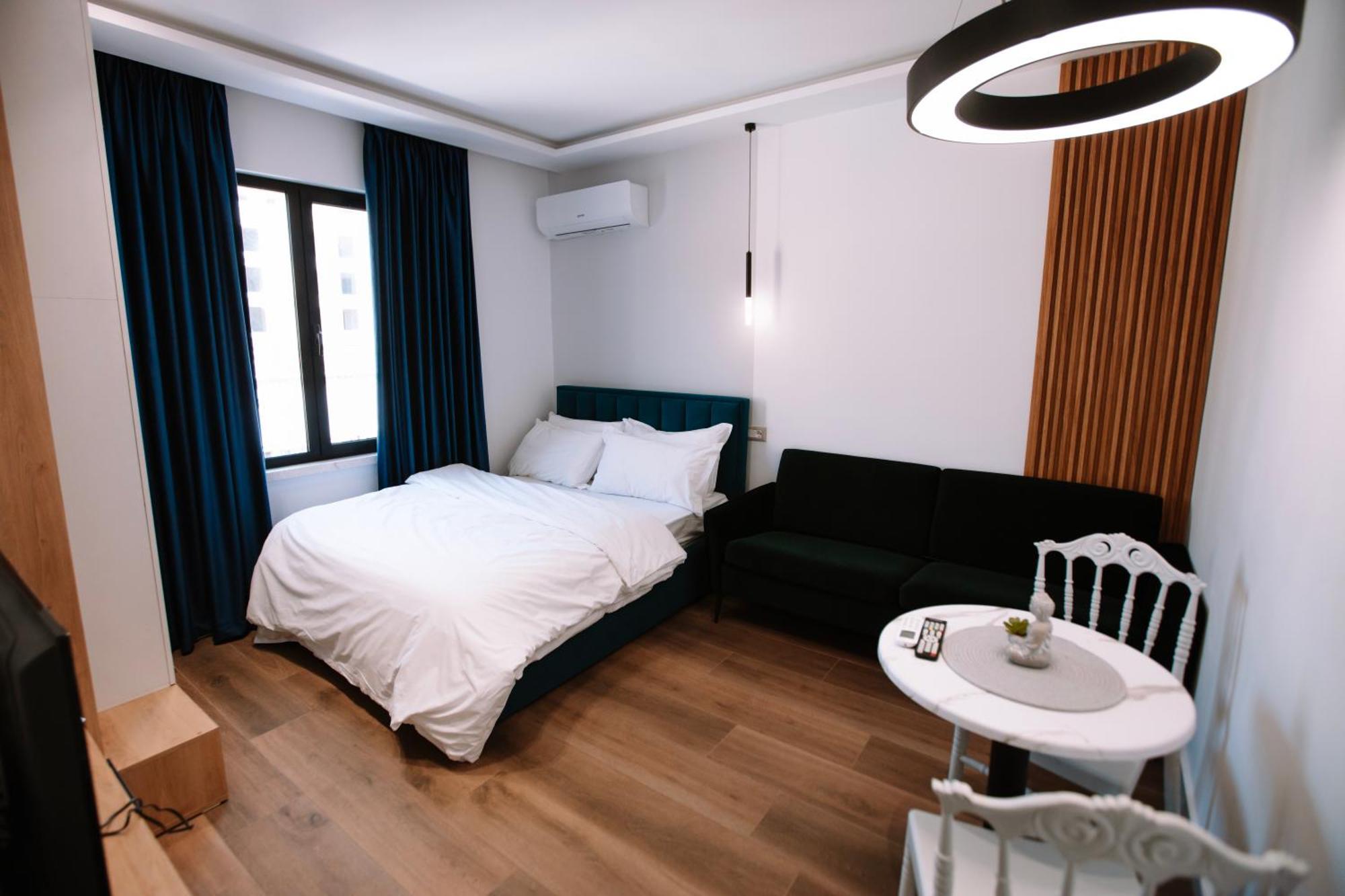 Barrikada Str Modern Apartments - The Nest Tirana Exterior foto